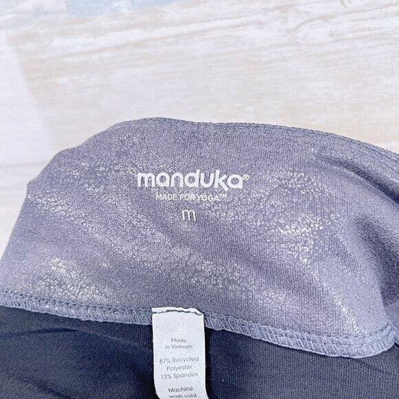 MANDUKA Liquid Faux Leather Leggings Gray Mid Rise Yoga Womens Medium - Picture 5 of 5